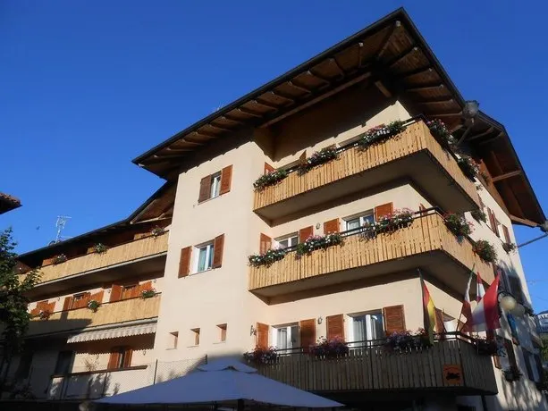 Albergo Genzianella - Image 1