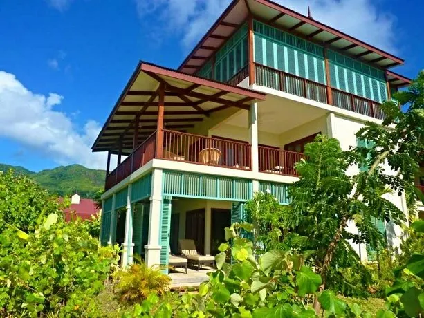 Citronelle Luxury 3 Bedroom Apartment - Image 1