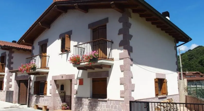 Casa Rural Txolinenea - Image 1