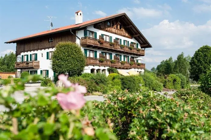 Parkhotel Living - Image 1