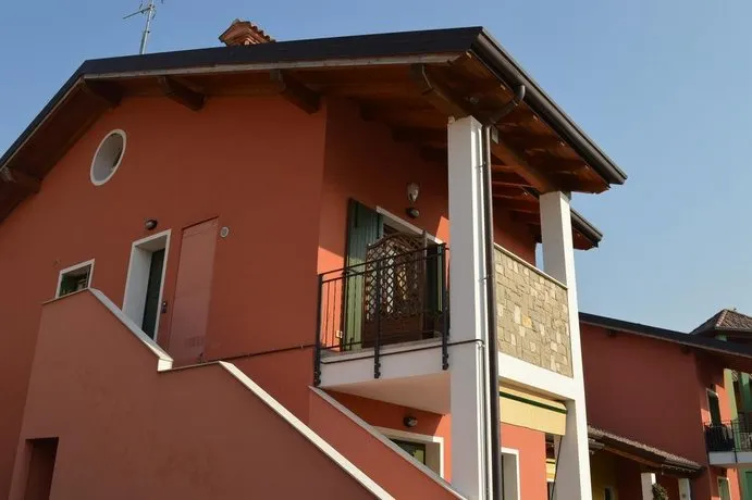 Peschiera del Garda Townhouse - Image 1