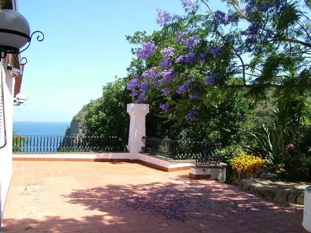 Villa Sole & Mare - Image 1