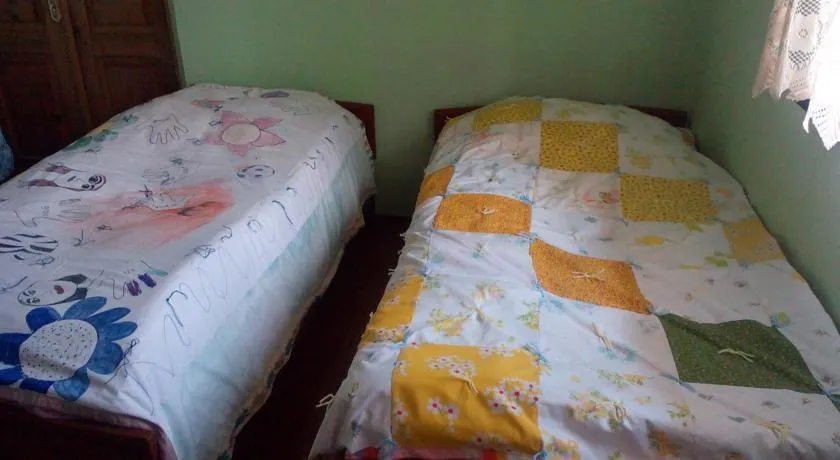 Nana and Alex's Guest House - Image 1