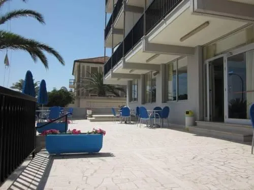 Tourist Residence - Image 1