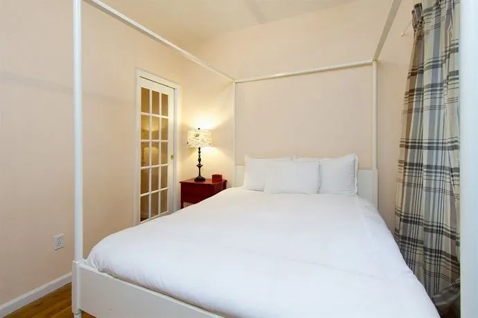 Spectacular Apartment In Times Square - Image 1