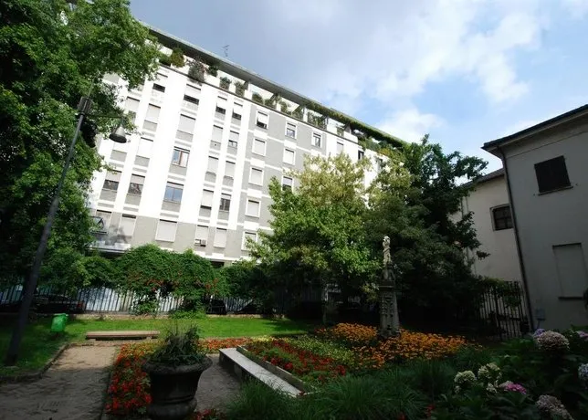 The Duomo Open Space - Image 1