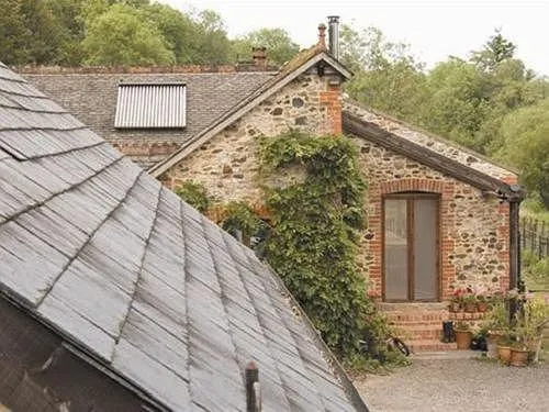 The Loft Apartment at The Old Kennels - Image 1