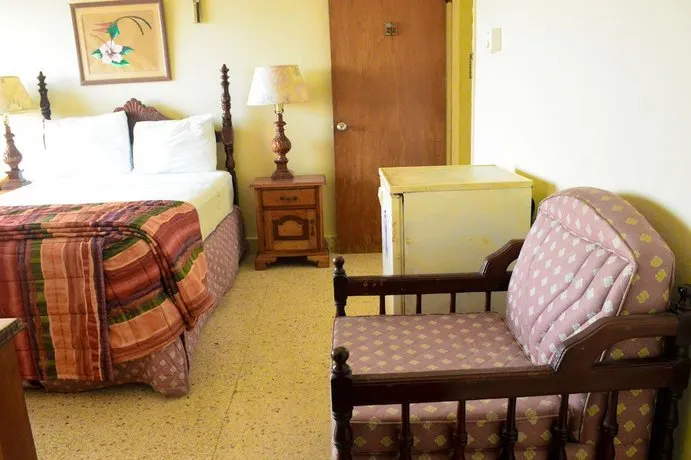 Sahara dela Mer Inn - Image 1