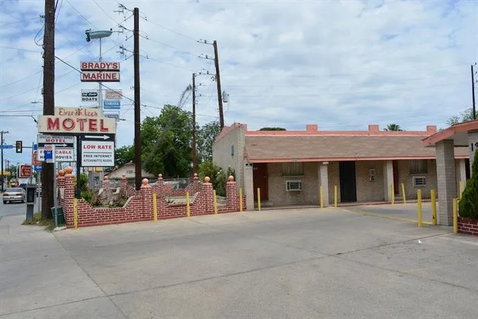Everkleen Motel - Image 1
