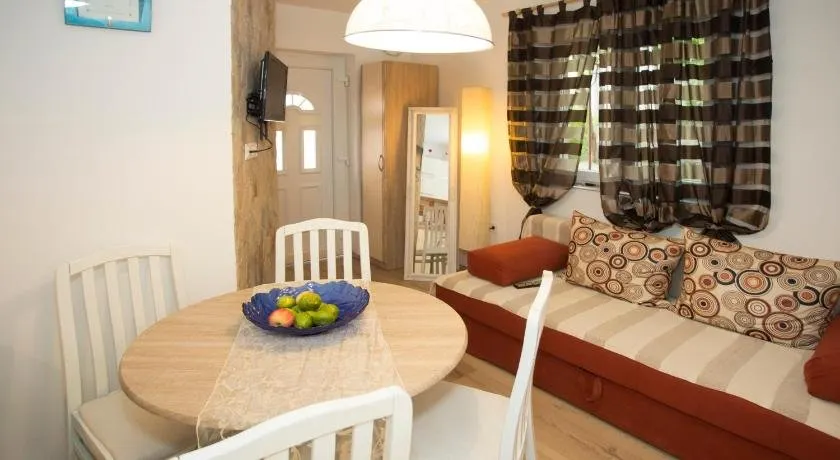 Villa Domjanovic Apartments - Image 1