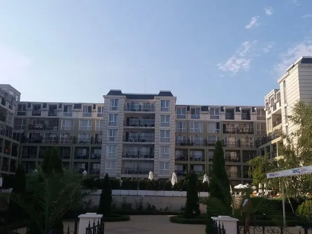 Private Studio in Pomorie Resort - Image 1