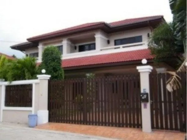 Jc Villa - Image 1