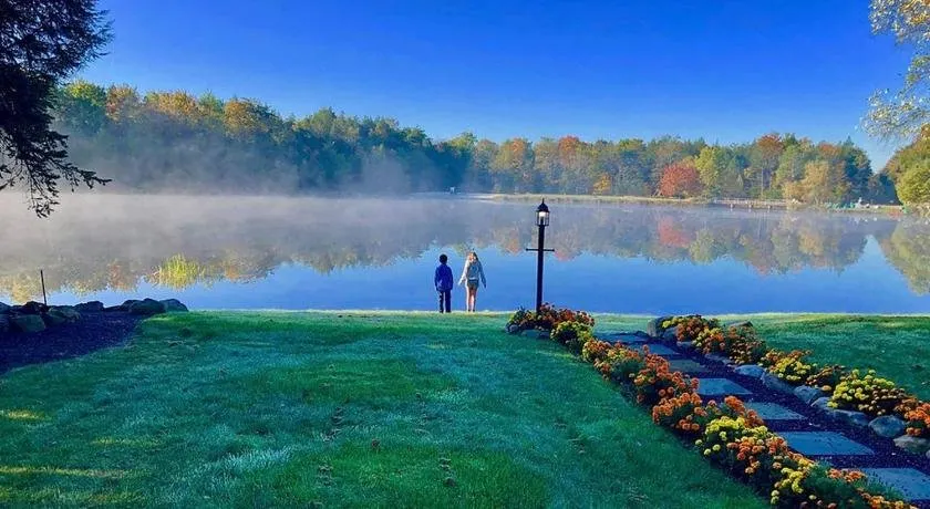 Mt. Maplewood Lake House - Image 1
