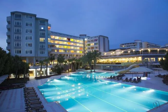 Club & Hotel Karaburun - Halal All Inclusive - Image 1