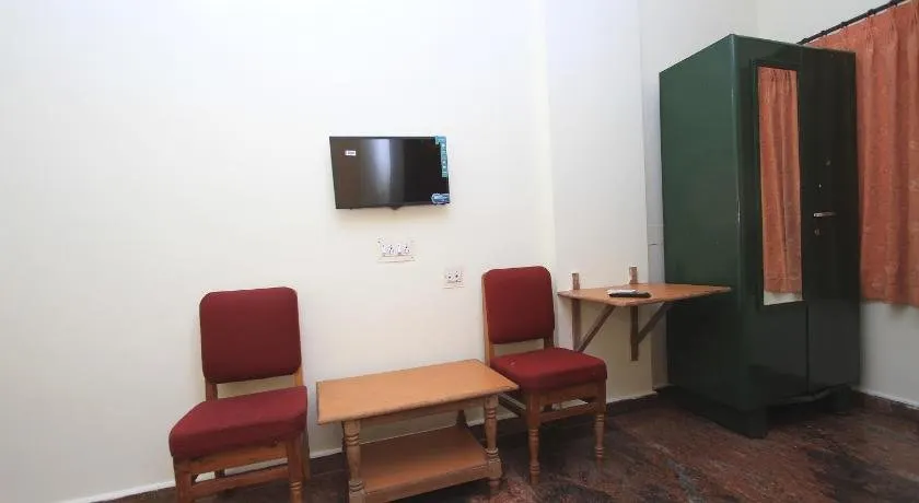 Maharaja Comforts By OYO Rooms - Image 1
