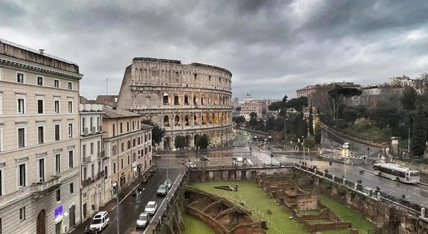 Bes Colosseo Suites - Image 1