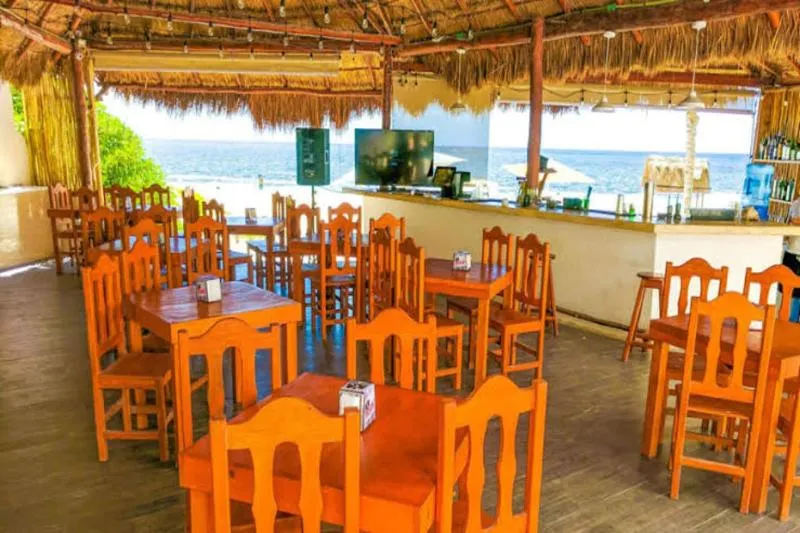 Capital O Hotel Arena Beach Club - Image 1
