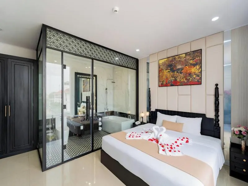 Elegant Dalat Hotel - Image 1