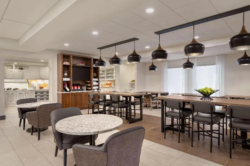 Hyatt Place Tucson-Central - Image 1