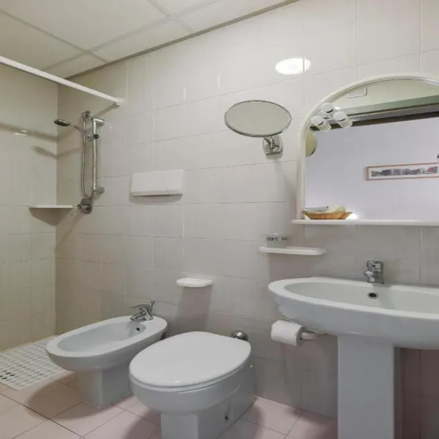 Hotel Garibaldi - Image 1