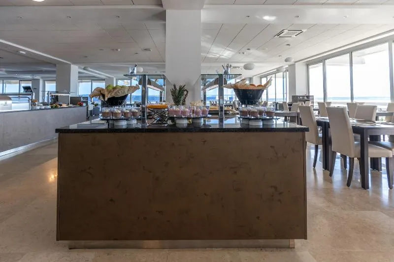Hotel Omorika Annex - Image 1