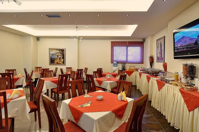 Kallirroe Hotel - Image 1