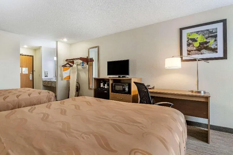 Quality Inn - Image 1