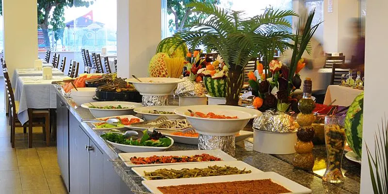 Dogan Paradise Beach Hotel - Image 1