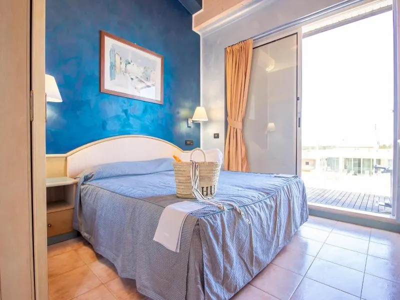 Hotel Universo - Image 1