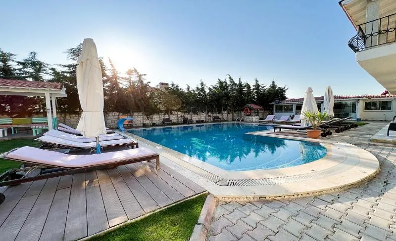 Gönülhan Otel Alaçatı - Image 1