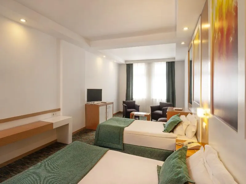 Ladonia Hotels Adakule - Image 1