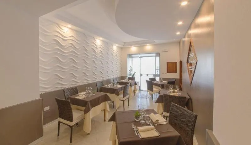 Albergo Elea - Image 1