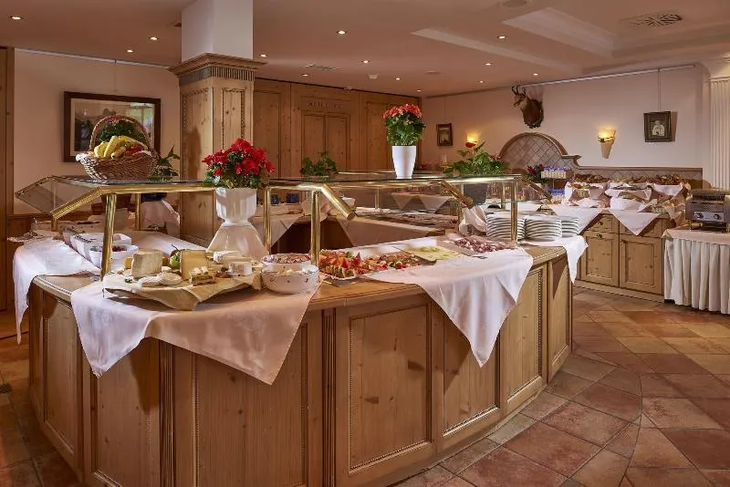 Eurotel Victoria - Image 1