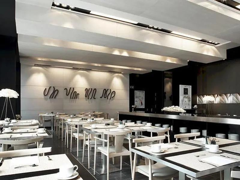 AC Hotel Sants - Image 1