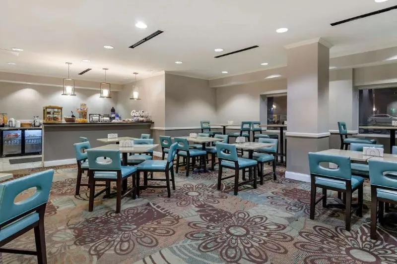 Best Western Charleston - Image 1