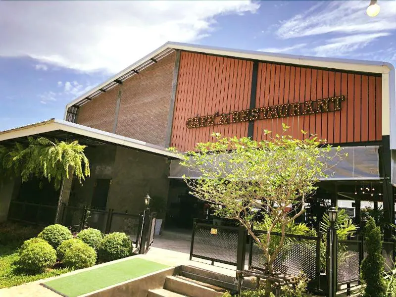 Ban Suan Dokmai - Image 1