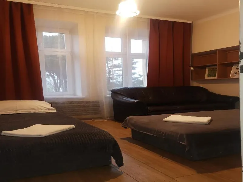 Hostel Retro - Image 1