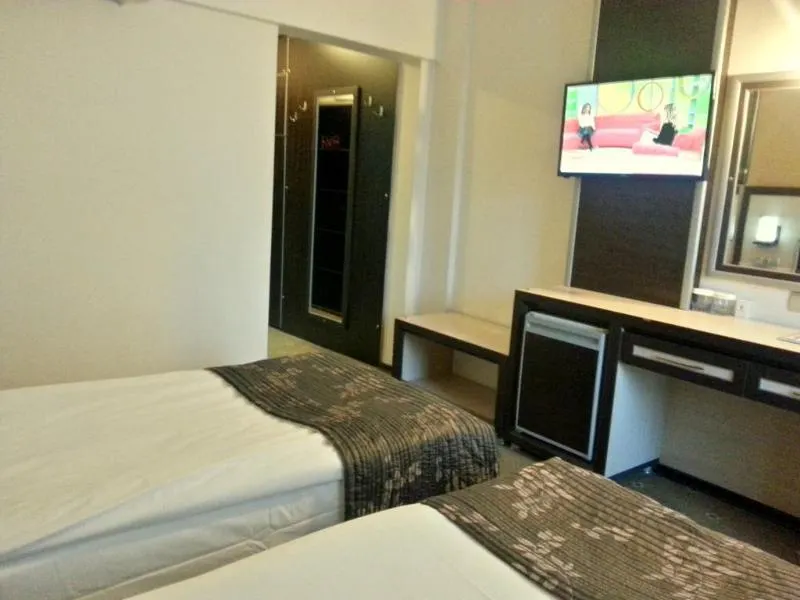 Ismira Hotel - Image 1