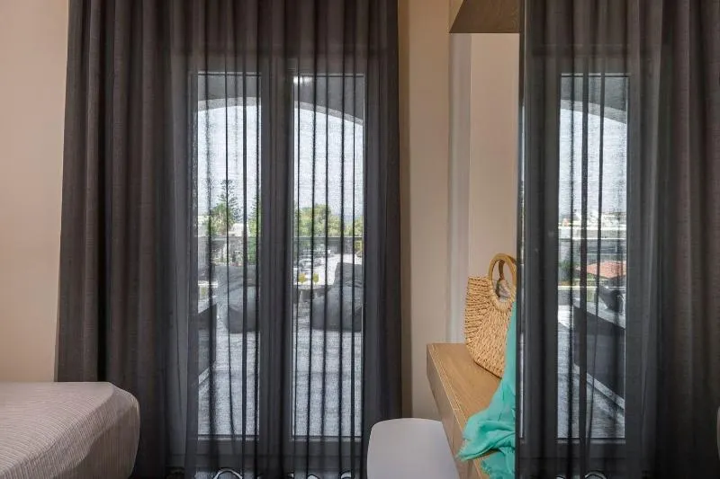 Sun Ray Luxury Aparthotel - Image 1