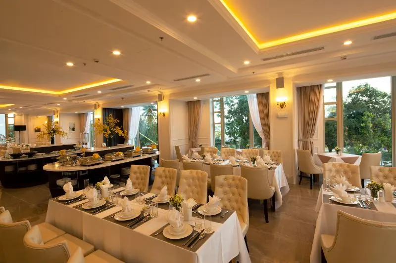 MerPerle Beach Hotel - Image 1