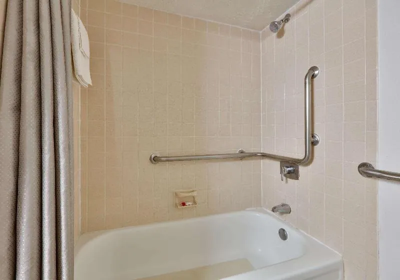 Economy Suites Fort Smith   - Image 1