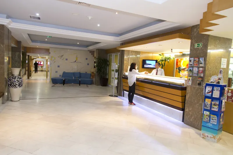 Hotel Baia Cristal - Image 1