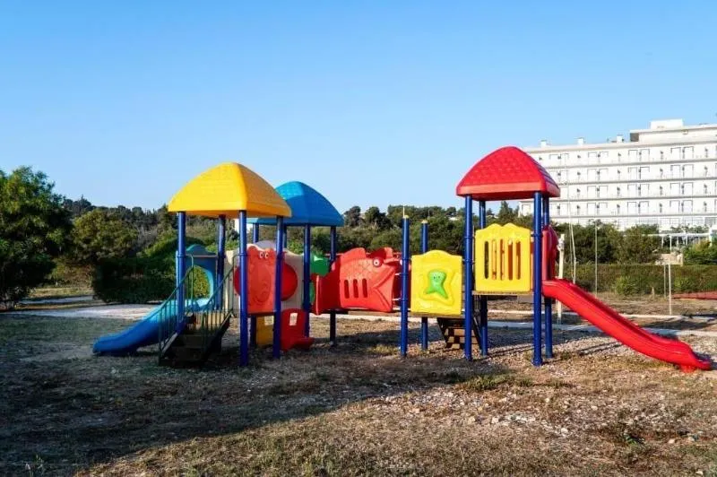 Galaxy Hotel - Image 1
