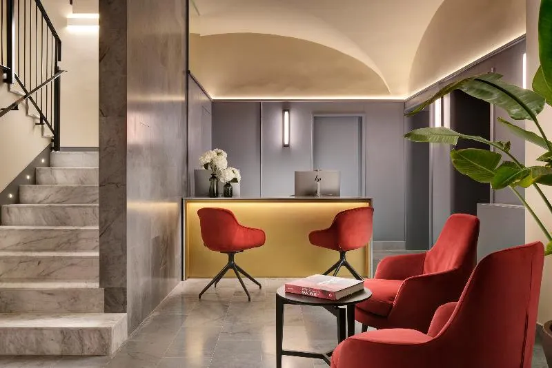 Floren Luxury Hotel - Image 1