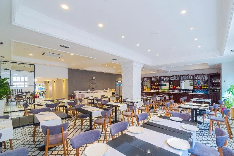Hotel Boutique Canitas Spa - Image 1