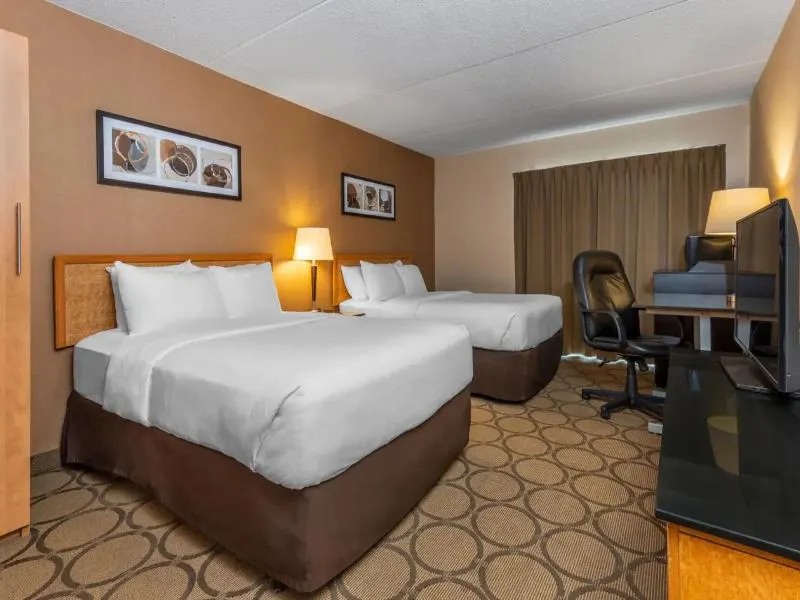 Comfort Inn Swift Current - Image 1