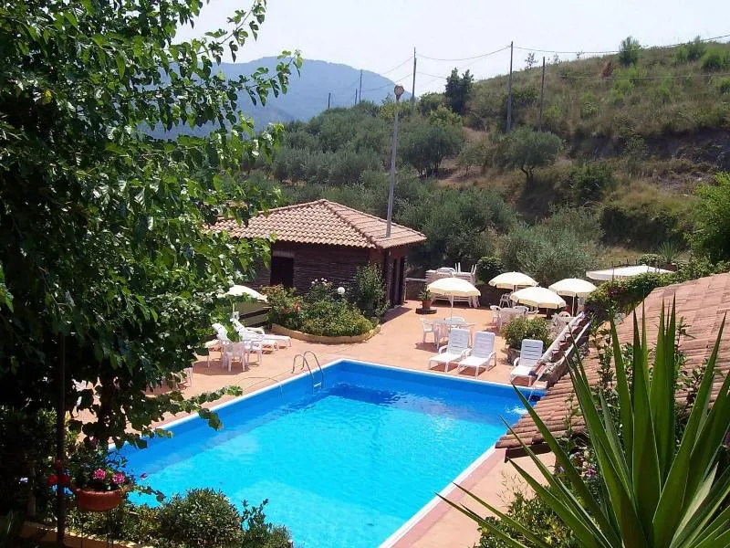 Hotel Brutium - Image 1