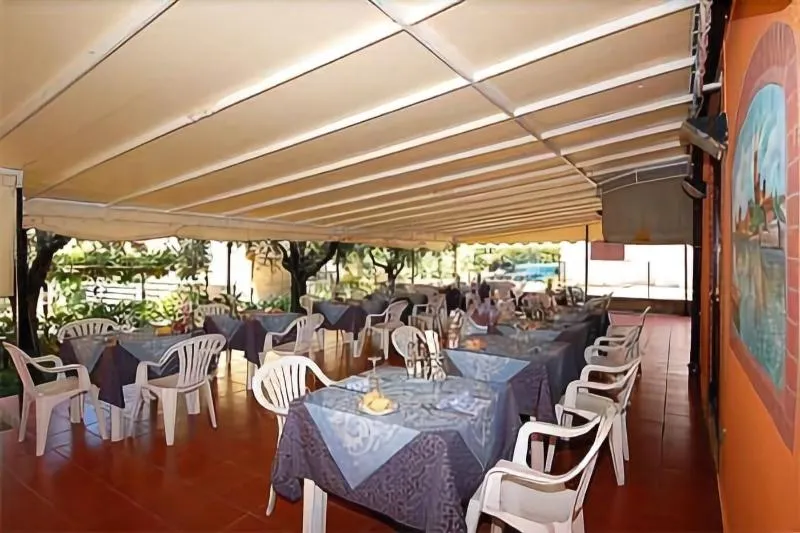 Hotel Azzurra - Image 1