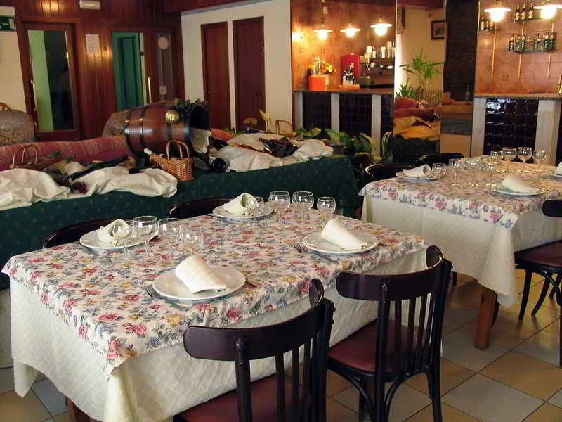 Hotel Cristina - Image 1