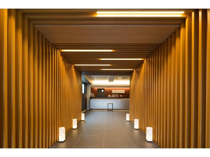 Gladone Kyotoshijo Omiya - Image 1